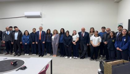 Deprem bölgesindeki gençlere fırsat eşitliği için teknoloji desteği