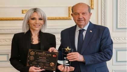 Dilbilimci Derya Şahin'e Londra'da Uluslararası Başarı Ödülü