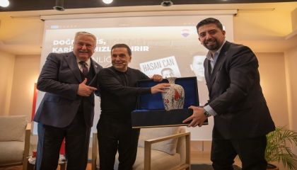 Dünya Birincisi Ankara'da Başarının Şifrelerini Anlattı