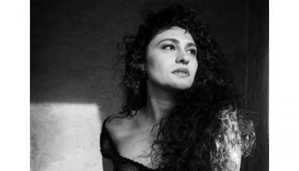 ELİF SANCHEZ'İN YENİ TEKLİSİ “KIRMIZI BUĞDAY" DİJİTAL PLATFORMLARDA