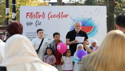 Filistinli Çocukların Sesi Olmak için Çiziyoruz