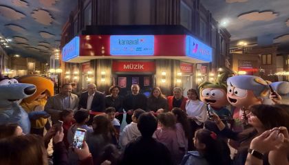 Geleceğin içerik üreticileri, hayallerini stüdyoda gerçekleştirecek