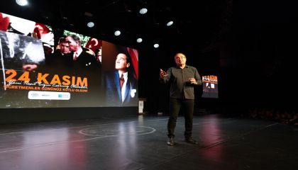 KADIKÖY'DE ÖĞRETMENLER GÜNÜ SUNAY AKIN GÖSTERİSİYLE KUTLANDI