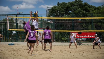 KALAMIŞ'TA PLAJ VOLEYBOLU TURNUVASI BAŞLIYOR