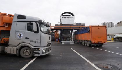 Kartal Belediyesi'nin Yeni Çöp Toplama ve Aktarma İstasyonu Hizmete Girdi