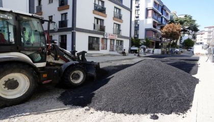 Kartal'da Yol Yenileme Hamlesi: 17 Bin Ton Sıcak Asfalt Serilecek