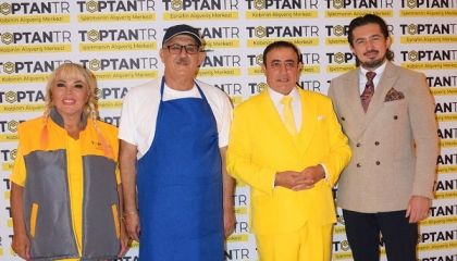 Mahmut Tuncer, Safiye Soyman ve Faik Öztürk'ten esnafa destek: “Nerede o eski günler!”