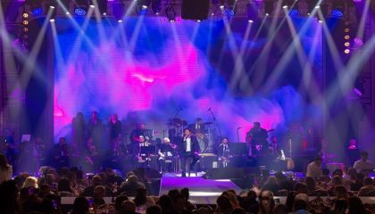 Mahsun Kırmızıgül'den, Merit Royal Dıamond'da Müzik Ziyafeti