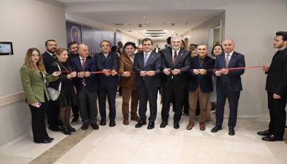 Parkinson'dan beyin pili ile kurtuldular: Atlas Üniversitesi Nöromodülasyon Merkezi törenl