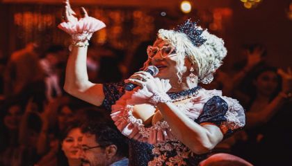 Sold Out Kraliçesi “Amanda İş Başında”