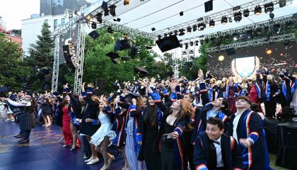 Tarabya İngiliz Okulları'nın Mezuniyet Galası Diplomasi, Eğitim, Sanat Dünyası Buluşturdu
