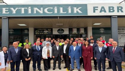 Tarım Ve Orman Bakanı İbrahim Yumaklı, Köklü Zeytincilik Fabrikasını Ziyaret Etti