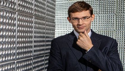 Timur Turlov, Uluslararası Satranç Federasyonu (FIDE)'nun 8. başkanı oldu.
