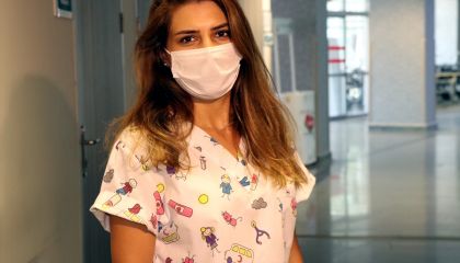 KOVİD-19 HASTALARI YAŞADIKLARINI ANLATIYOR - "Psikiyatrist olsam da hastalığa yakalanmak beni tedirgin etti"