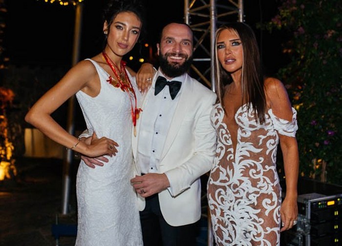 Ünlü şarkıcı Berkay dünya evine girdi A24