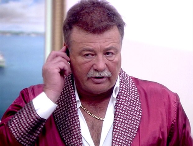 Ünlülerin gerçek isimleri A24