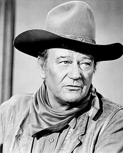 Ünlülerin gerçek isimleri A24