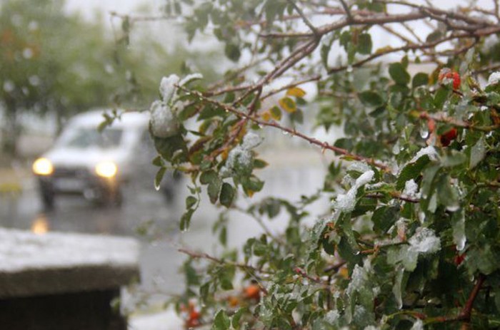 Yaz bitti, kar geldi... Yılın ilk karı yağdı A24