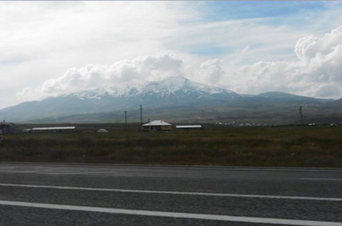 Yaz bitti, kar geldi... Yılın ilk karı yağdı A24