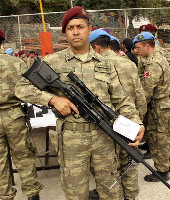 Ömer Halisdemir'in tatbikat fotoğrafları ortaya çıktı A24