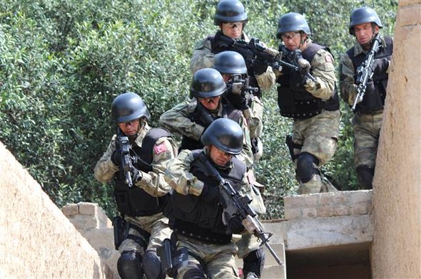 Ömer Halisdemir'in tatbikat fotoğrafları ortaya çıktı A24