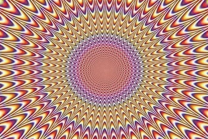 Resimler hareket ediyor mu etmiyor mu? A24