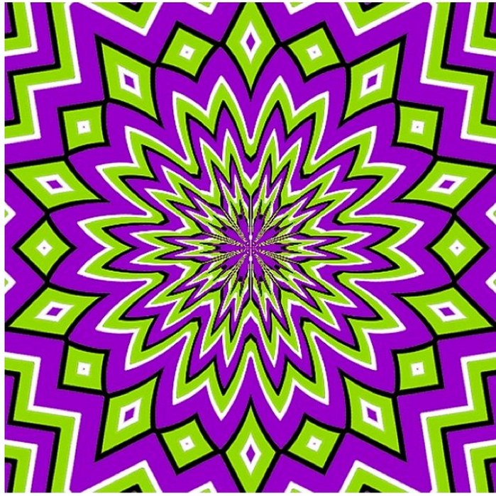 Resimler hareket ediyor mu etmiyor mu? A24