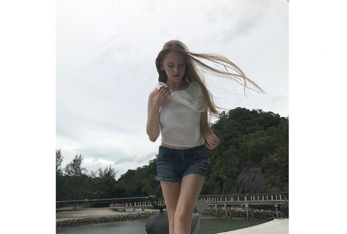 İşte dünyanın en seksi öğretmeni A24