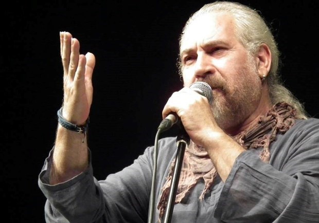 Trafik kazasında hayatını kaybeden ünlüler A24