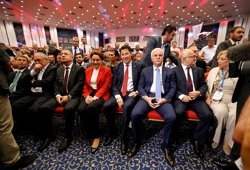 2016'da yaşadığımız kötü olaylar... A24