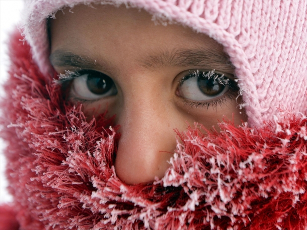 Okul yolunda kirpik donduran soğuklar A24