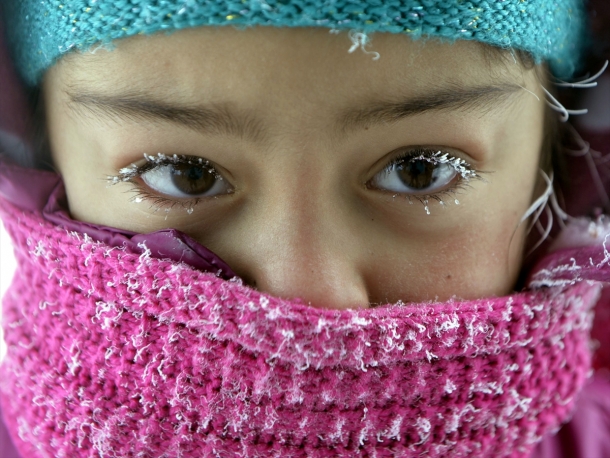 Okul yolunda kirpik donduran soğuklar A24