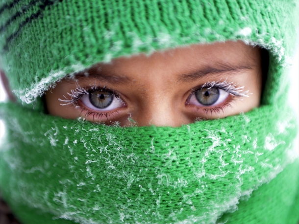 Okul yolunda kirpik donduran soğuklar A24