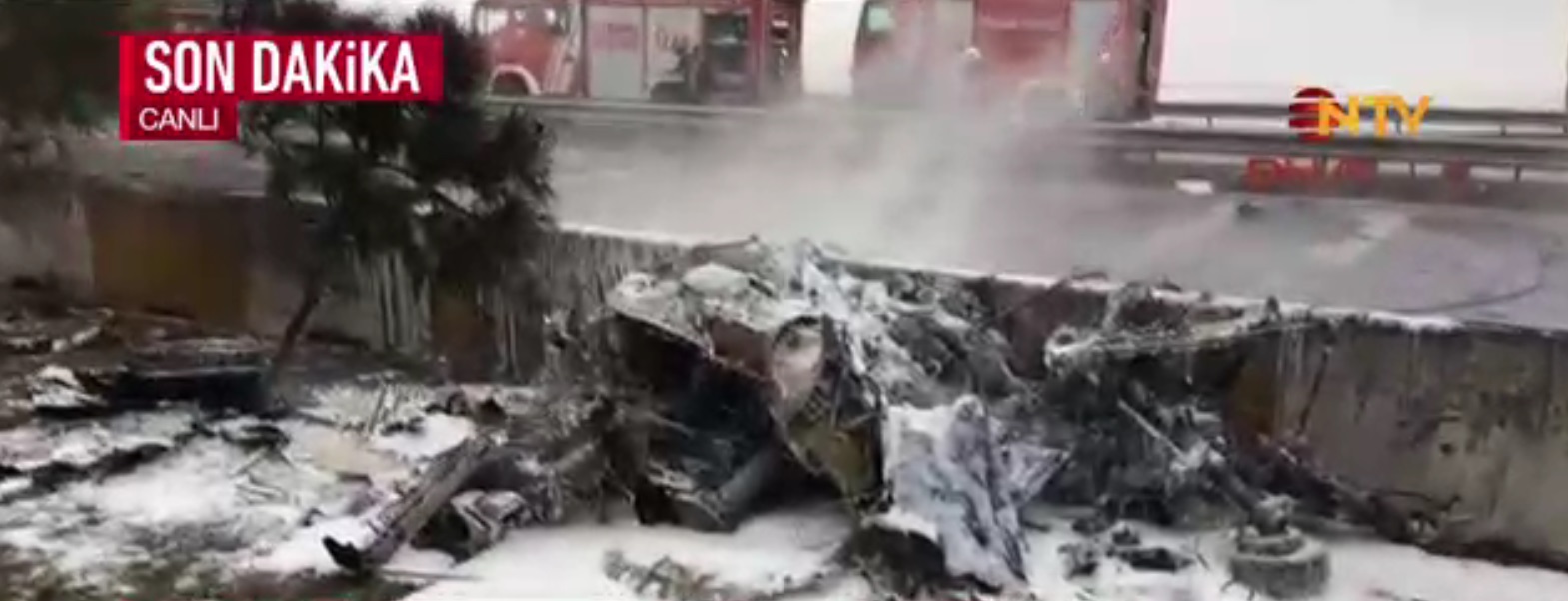 İstanbul Büyükçekmece'de helikopter düştü A24