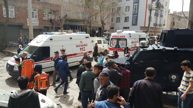Diyarbakır'daki patlamadan ilk görüntüler A24