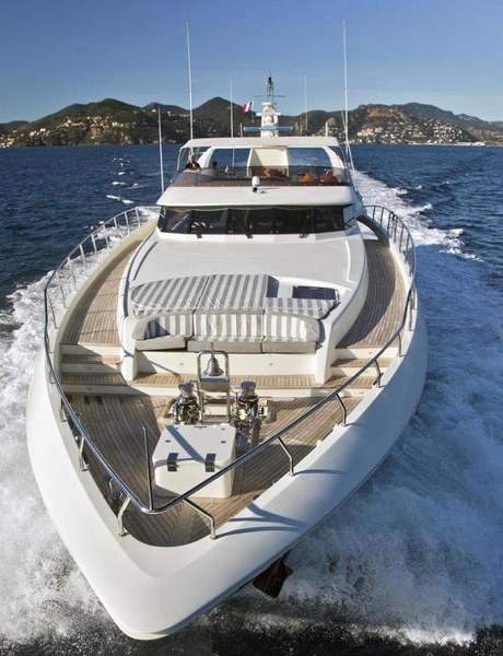 Sibel Can paraya kıydı, ultra lüks tatil yaptı A24