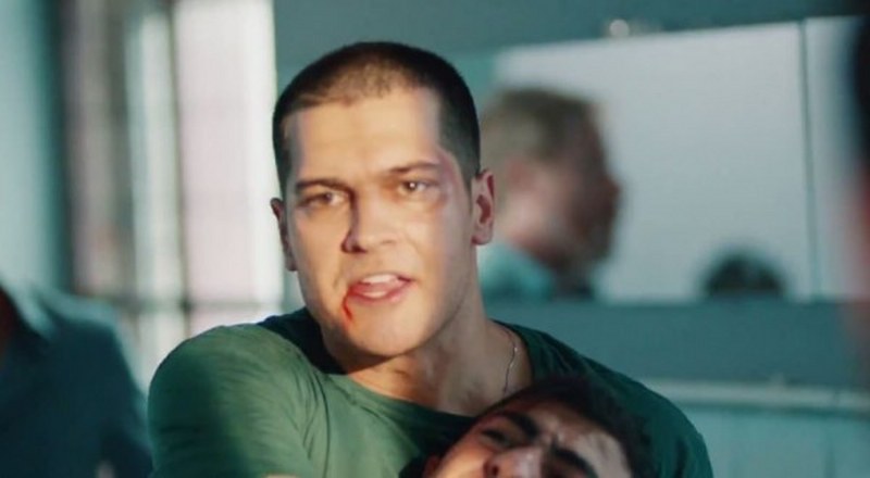 Netflix'in ilk Türk dizisinde başrol Çağatay Ulusoy'un oldu... A24