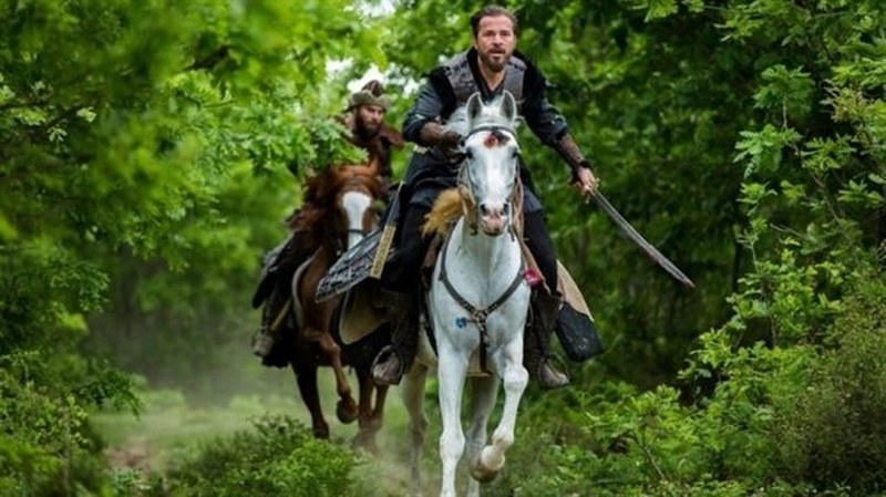 Diriliş Ertuğrul'dan ayrılan önemli isim yeni dizi ile anlaştı! A24