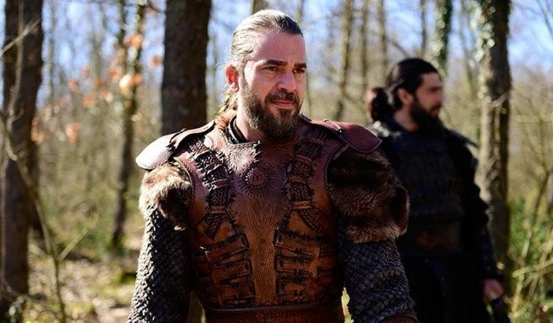 Diriliş Ertuğrul'dan ayrılan önemli isim yeni dizi ile anlaştı! A24