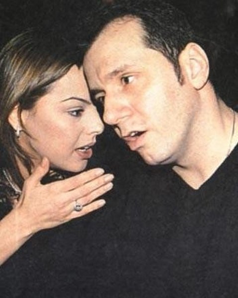 Ünlü isimlerin şaşırtan aşkları! A24