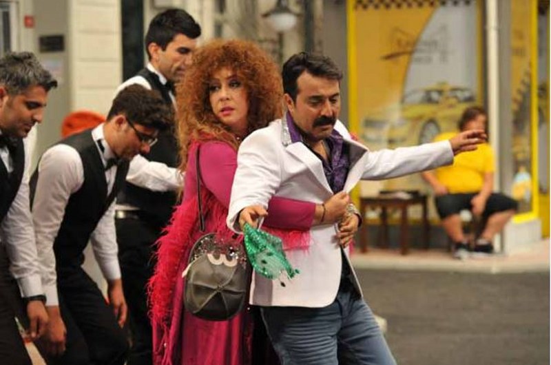 Dizilerin Fanlarından dizi oyuncularına büyük ayıp! A24