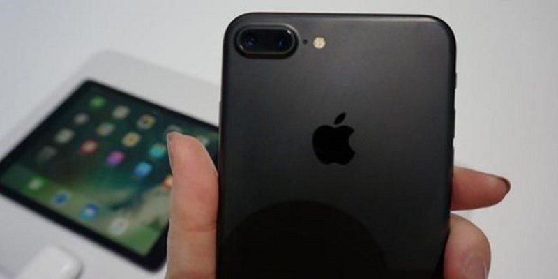 iPhone 8'in bu sefer fiyat bilgileri sızdırıldı! iPhone 8 Kaç Lira olacak? iPhone 8 Fiyatları... A24