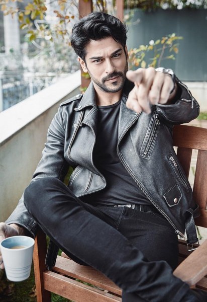 David Becham ve Burak Özçivit bir reklam filminde beraber mi oynayacak? A24