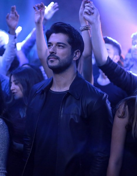 David Becham ve Burak Özçivit bir reklam filminde beraber mi oynayacak? A24