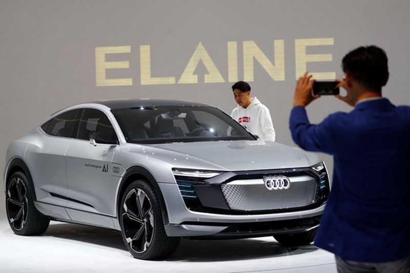 67. Uluslararası Frankfurt Otomobil Fuarı kapılarını açtı... A24