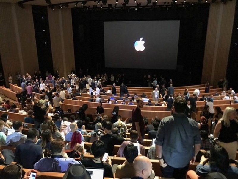 iPhone 8, iPhone 8 Plus ve iPhone X'in fiyatı ne kadar olacak? Özellikleri ne? (iPhone X ve iPhone 8 Türkiye'de ne zaman satışa çıkacak? fiyatları Türkiye'de ne olacak?) A24