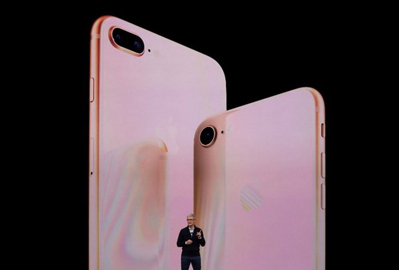 iPhone 8, iPhone 8 Plus ve iPhone X'in fiyatı ne kadar olacak? Özellikleri ne? (iPhone X ve iPhone 8 Türkiye'de ne zaman satışa çıkacak? fiyatları Türkiye'de ne olacak?) A24