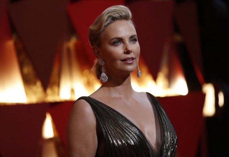 Hiç bir zaman yaşlanmayan 40 yaşını geçen ünlüler... A24