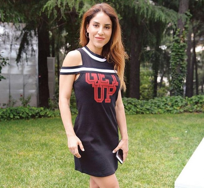 Ünlü isimlerin vücutlarına yaptırdığı en özel dövmeler ve anlamları... A24