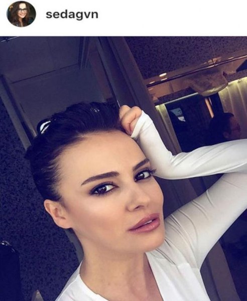 Photoshop yapmak isterken karizmayı çizdiren ünlüler A24